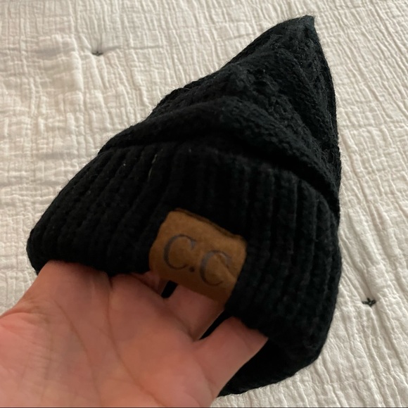 C.C California black beanie pony tail hat - Picture 5 of 8